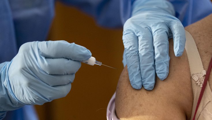 Covid, Iss: meno casi fra gli over 80 per effetto dei vaccini 