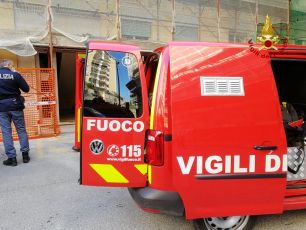 Incendio in appartamento a Oregina: anziana intossicata salvata dai vigili del fuoco