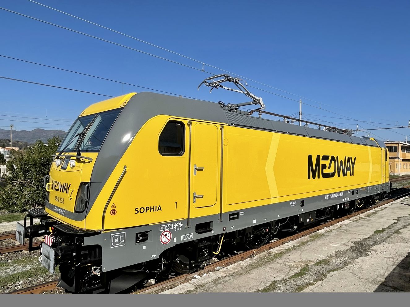 Medway ritira la terza locomotive Bombardier e assume 17 giovani diplomati