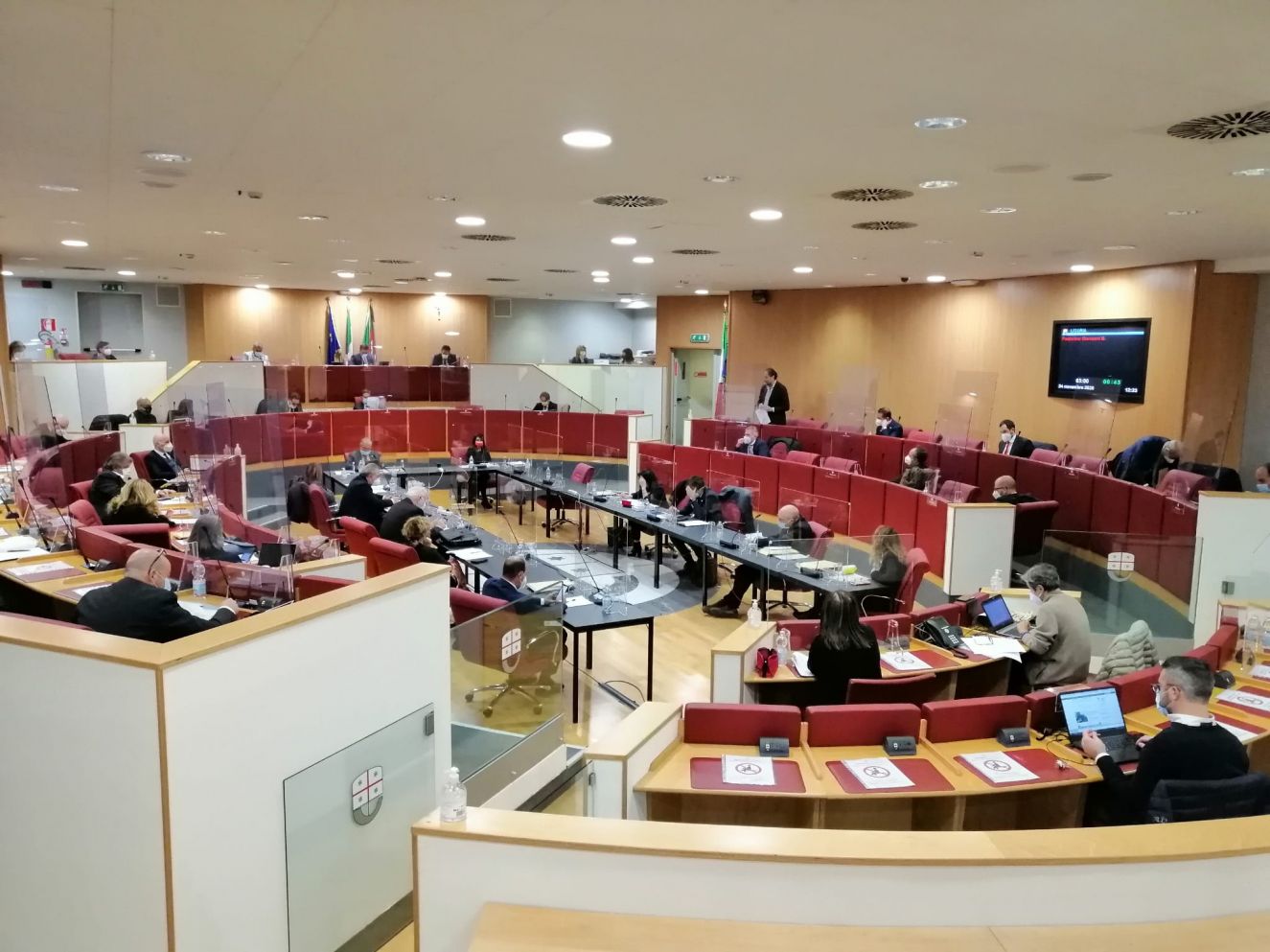 Campagna vaccinazioni Liguria: l'opposizone consiliare  giallo rossa chiede una seduta straordinaria del Consiglio regionale 