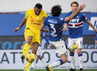 Sampdoria-Cagliari 2-2, tre minuti di fuoco non bastano: la beffa nel finale
