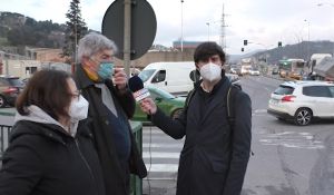 Genova, viabilità in tilt su via Trasta. Il comitato: "Un macello, vogliamo soluzioni"