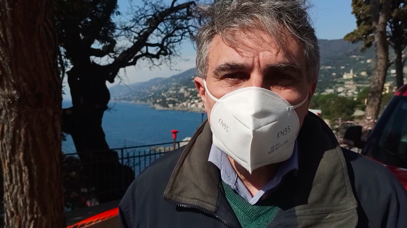 Crollo cimitero Camogli, iniziati i lavori con un secondo pontone