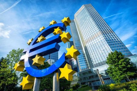 Bce lascia invariati i tassi e annuncia acquisti Pepp a ritmo più sostenuto