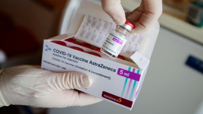 Vaccino Astrazeneca, a Savona disdette 20 prenotazioni su 120