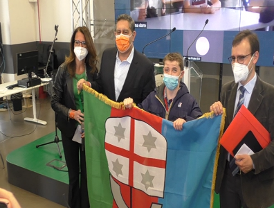 Genova, a Diego Barbieri la bandiera della Liguria in segno di riconoscimento 