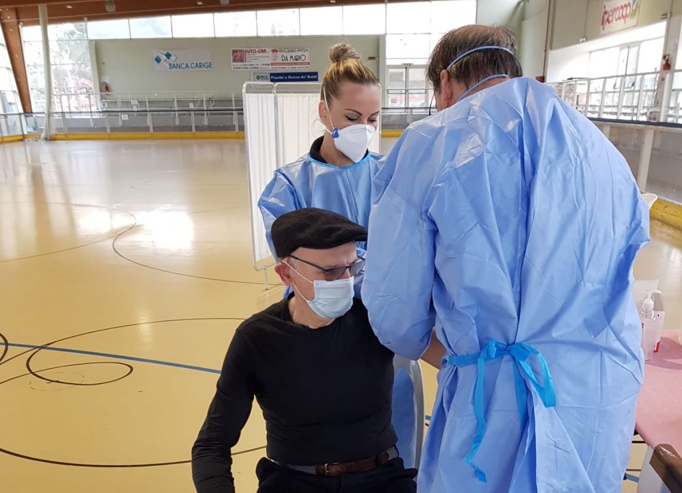 Lotto di vaccini Astrazeneca mal conservato ad Albenga: vaccinazioni in tilt