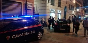 Genova, accoltellò il coinquilino per denaro: arrestato davanti al Sert