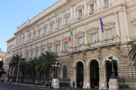 Mercato del lavoro, la pandemia mette in crisi soprattutto donne e terziario