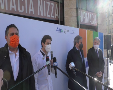 Vaccini in farmacia, Toti: "La Liguria quando vuole, arriva prima di tutti gli altri"
