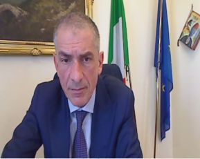 Vaccini, Costa: “Questo trimestre sarà decisivo per la consegna di dosi”