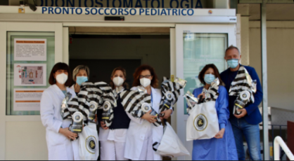Spezia, visita e consegna delle uova di Pasqua al reparto Pediatria del Sant'Andrea