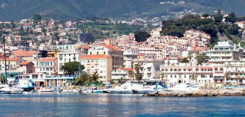 Sanremo, una Pasqua di controlli: sorpresi in spiaggia tanti non residenti