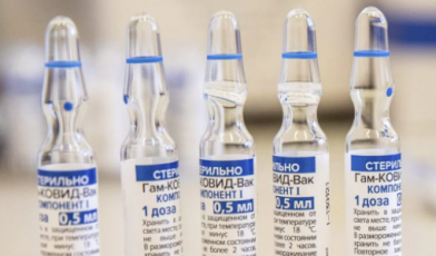 Vaccino Sputnik, test di efficacia all'università di Ferrara e allo Spallanzani di Roma