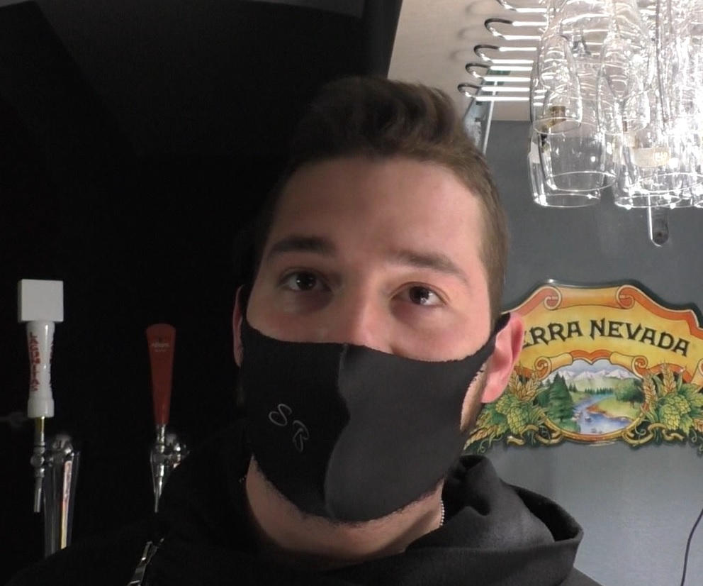 Genova, ristorante aperto nonostante i divieti: "I Dpcm sono illegittimi"