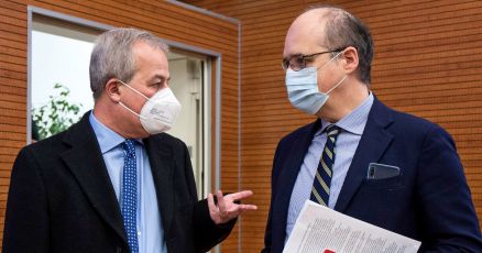 Italia, Astrazeneca in via preferenziale agli over 60