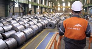 Arcelor Mittal Genova: "Solidarietà ai colleghi licenziati a Taranto: azienda arrogante"