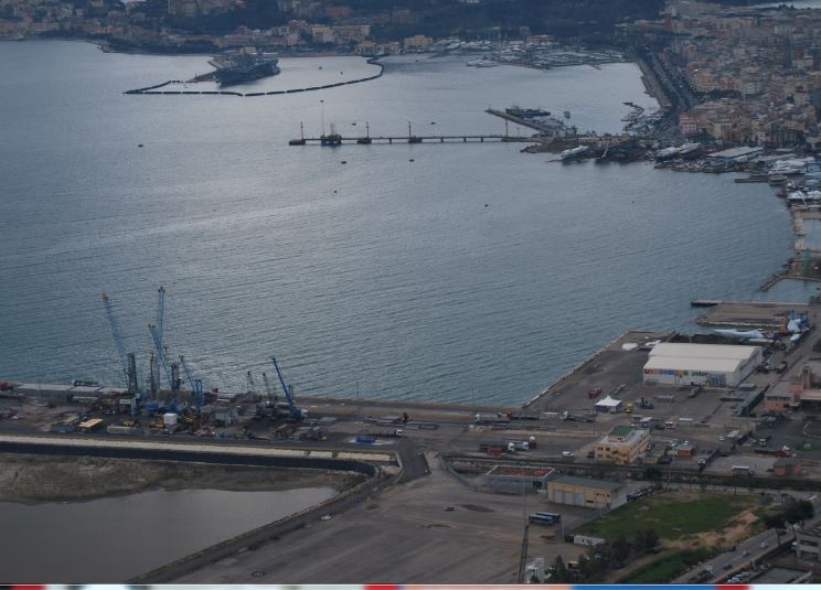 Porto di Gaeta, arrivata una nave con 10mila tonnellate di alluminio