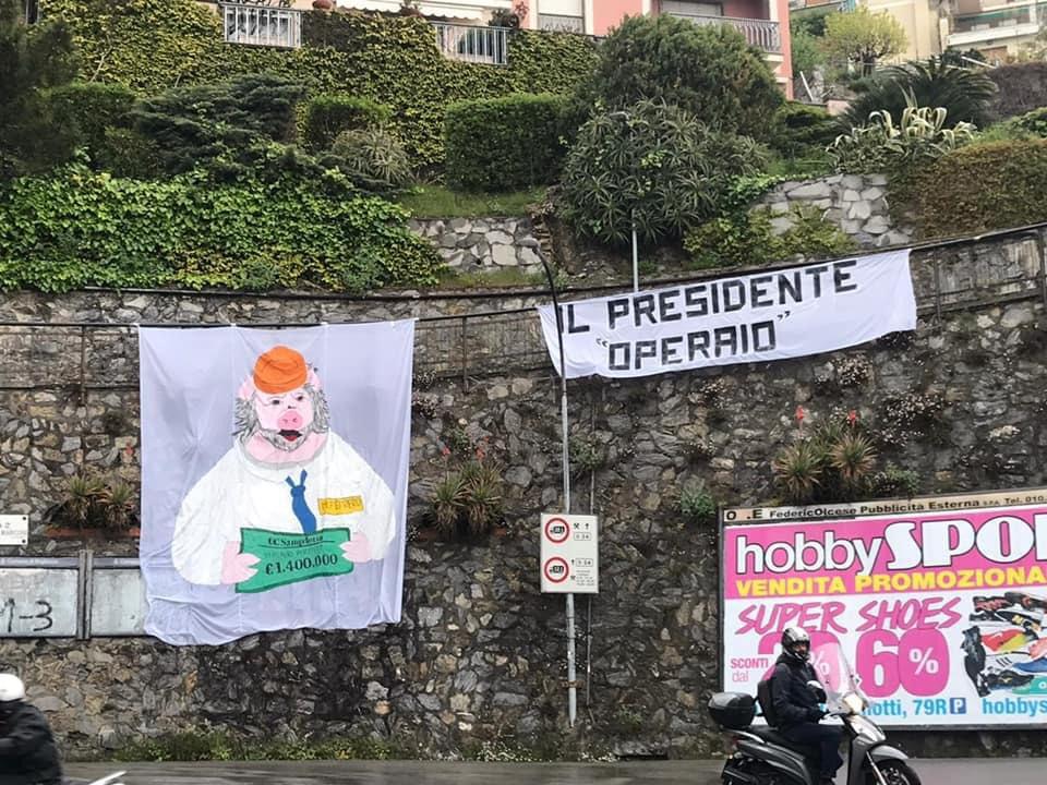 Sampdoria, nuovo attacco al presidente Ferrero: gli striscioni a Bogliasco