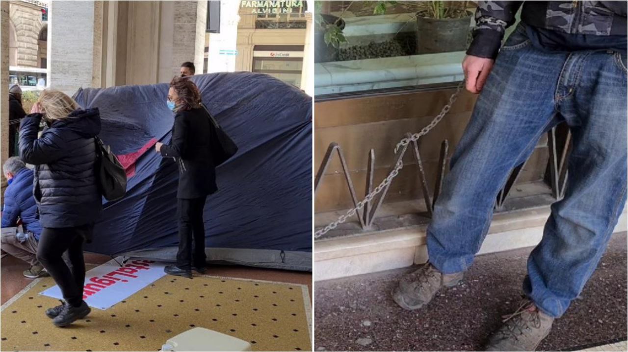 Genova, i ristoratori si incatenano sotto la Regione: "Non ce la facciamo più"