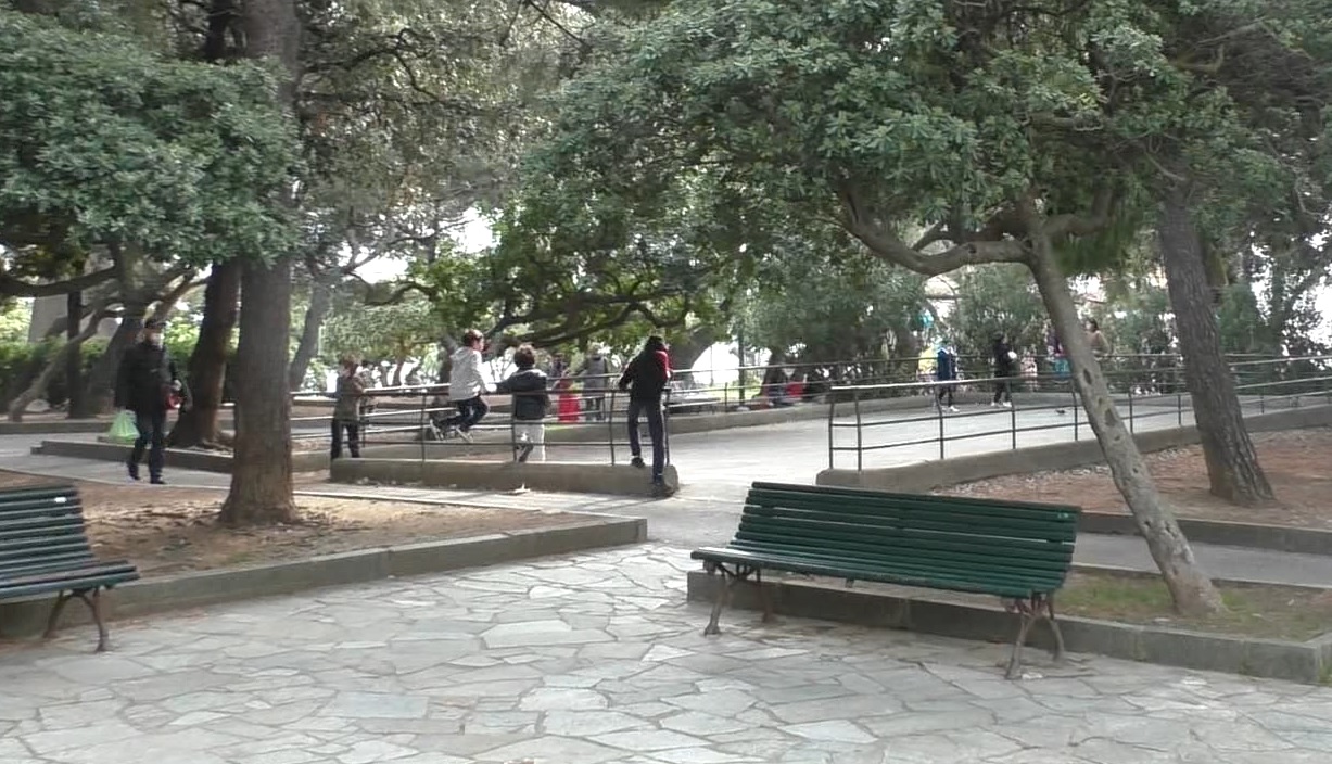 Genova, risse ai giardini di Quinto. Bogliolo: "Presto due nuove telecamere"