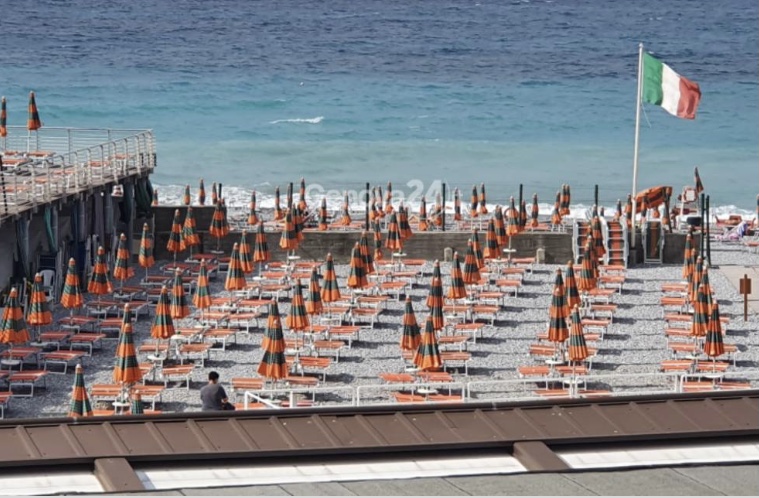 Estate 2021, distanziamento e mascherine: in spiaggia con le stesse regole del 2020