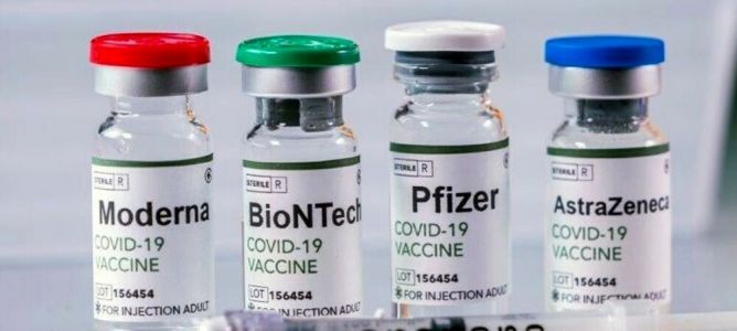 L'Europa scarica AstraZeneca e J&J: "Dal 2022 si punta tutto sui vaccini Pfizer"