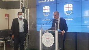 Vaccini, Costa: "In arrivo 15 milioni di dosi nel mese di maggio"