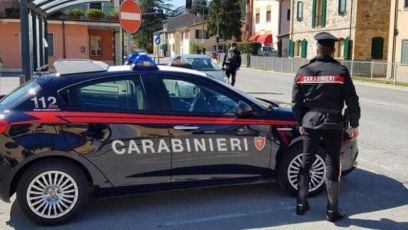 Positivo al covid ma va in giro a fare consegne col suo furgone: denunciato