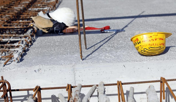 La Spezia, operaio cade da un'impalcatura alta 6 metri: è grave