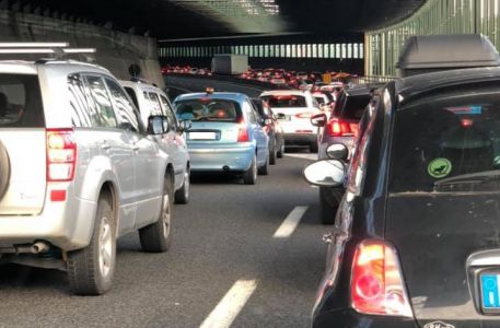 Serata di code in autostrada: 13 km da Varazze a Genova, 14 km sull'A12