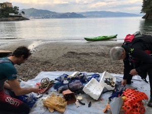 A Portofino la gara per pulire i fondali: chi raccoglie più rifiuti naviga gratis