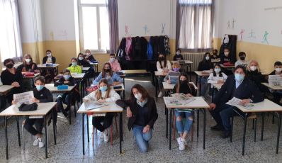 Liguria, ecco la nuova ordinanza: da lunedì scuole in presenza fino all'80%