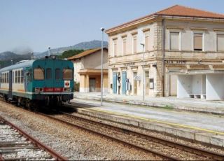 Ferrovia Trapani-Palermo, 15 milioni per eliminare i passaggi a livello