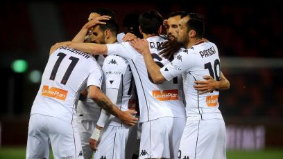 Zappacosta e Scamacca stendono il Bologna: il Genoa brinda alla salvezza
