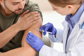 Vaccini in Liguria, dal 21 maggio via alle prenotazione per gli over 45
