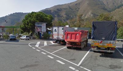 Genova, dieci migranti nascosti in un container scoperti in autostrada