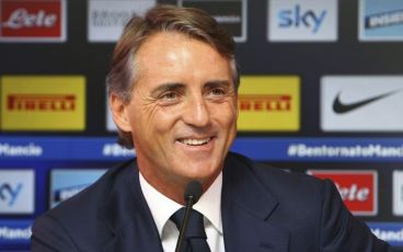 Nazionale, Roberto Mancini rinnova fino al 2026 e ufficializza il primo "listone"