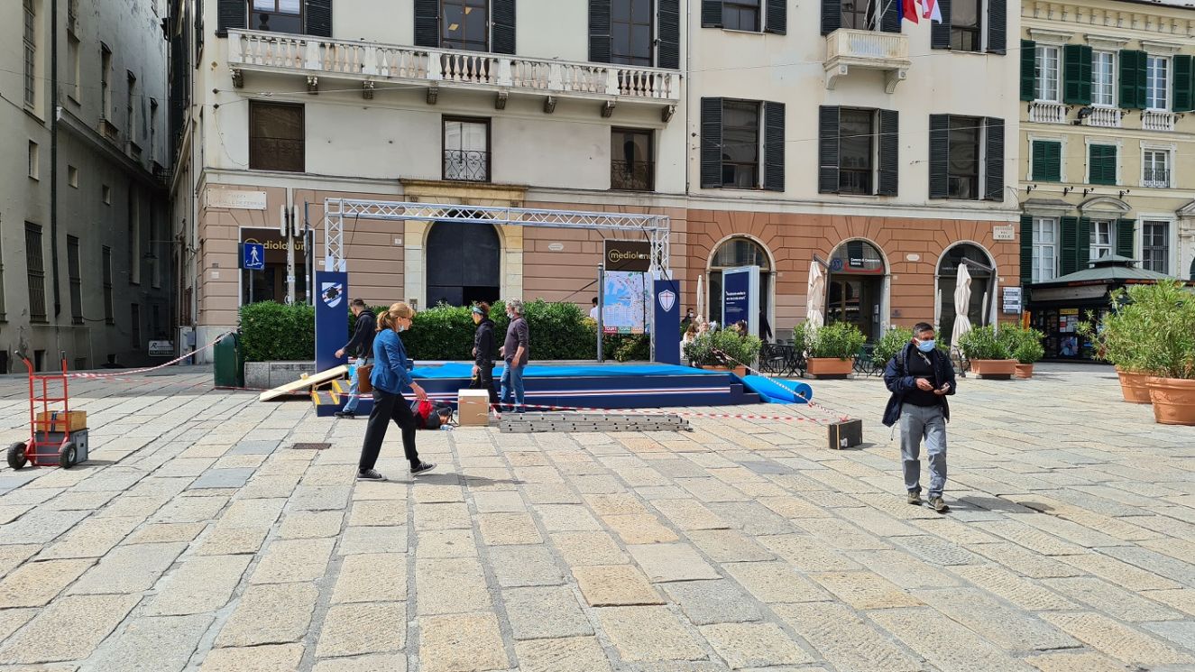 Sampdoria, un palco in piazza De Ferrari: mercoledì sarà esposta la coppa dello Scudetto