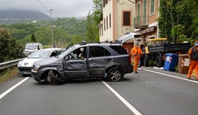 Statale 225 Val Fontanabuona, nuovo incidente fra auto e furgone: traffico in tilt per ore