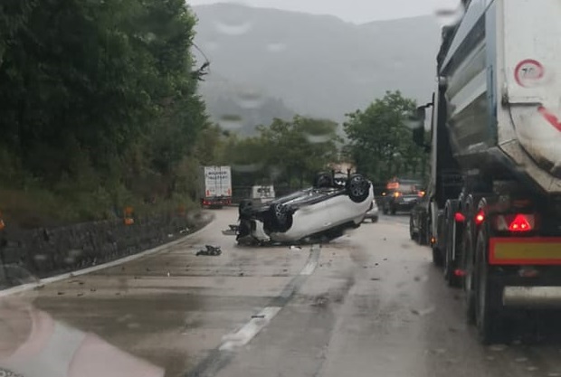 Genova, un'auto si ribalta in A7: il secondo caso in poche ore in autostrada
