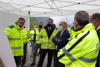 Il viceministro Morelli visita la 'smart road' della ss51 di Alemagna