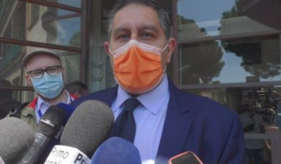 Recuperare gli scettici del vaccino, Toti: "Importante l'aiuto dei medici di famiglia"