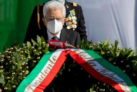 Festa della Repubblica, il presidente Mattarella: "Grato a chi ha sacrificato la vita"