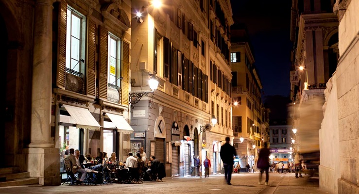 Genova, via al potenziamento dell'illuminazione nel centro storico: "Completato entro ottobre"