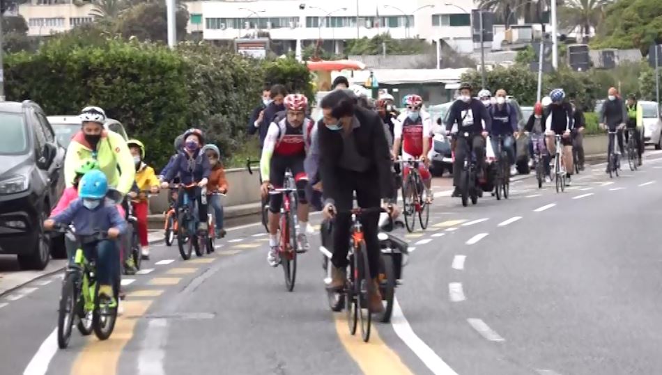 3 giugno, oggi è la Giornata Mondiale della Bicicletta: boom a Genova