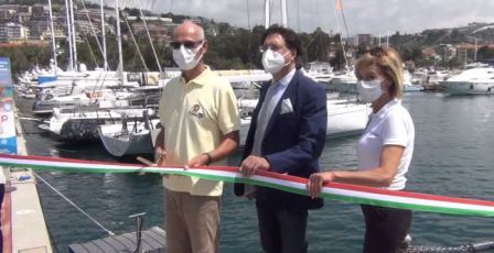 Sanremo, nella giornata degli oceani la Coop "regala" un seabin al Portosole