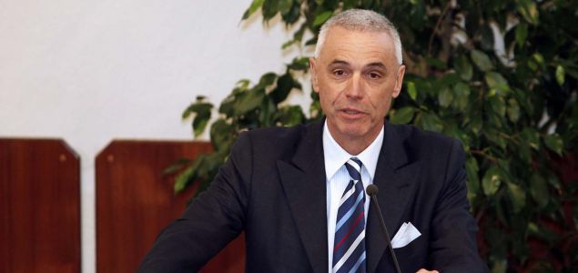 Vaccinazione, Palù: "Studi confermano: uso due diversi vaccini è più efficace"