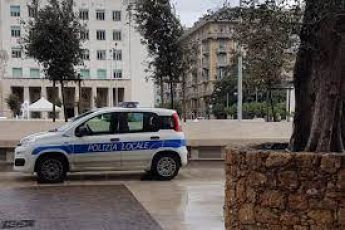La Spezia, cessioni di alcol e droga a minorenni: multe e un arresto