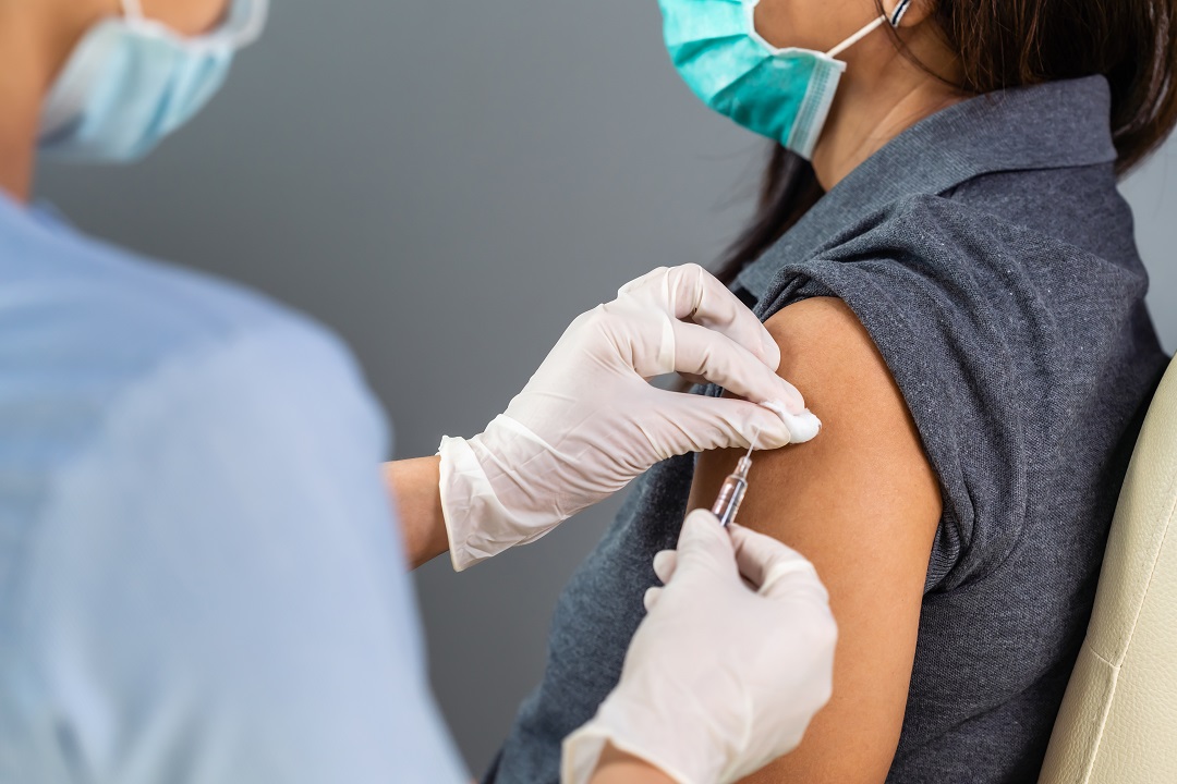 Covid, l'ordine dei medici sospende tutti i sanitari non vaccinati